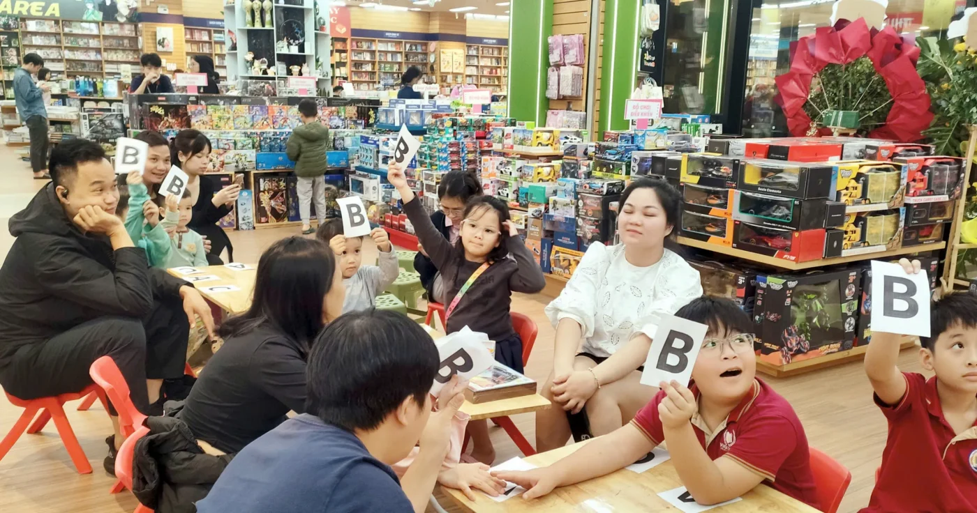 Workshop Cung Sach Kham Pha Halloween Ky Thu Dinh Ti Books Nha Sach Fahasa Van Phuc 1765103495