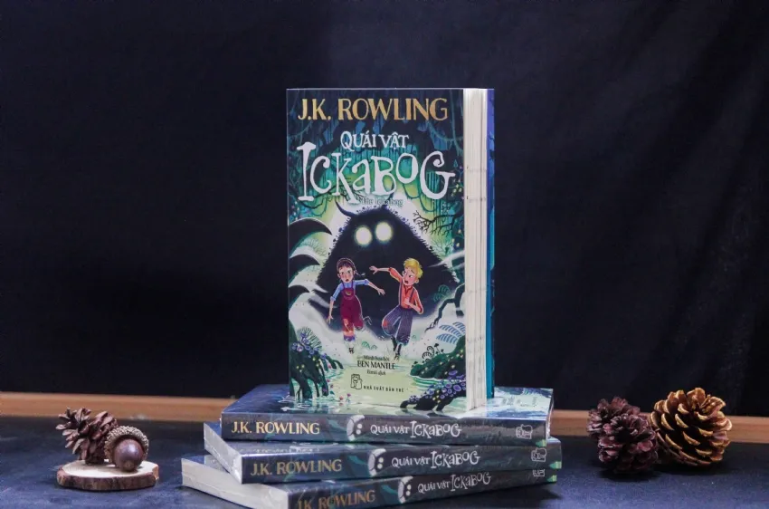 J K Rowling Va Co Tich Giua Thoi Khung Hoang 1769578569