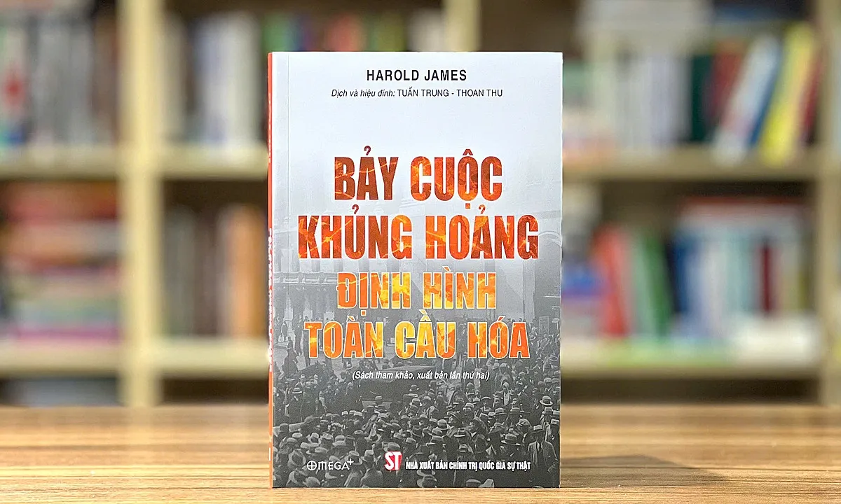 Bay Cuoc Khung Hoang Dinh Hinh Toan Cau Hoa Kinh Te The Gioi Trong 200 Nam 1774771447