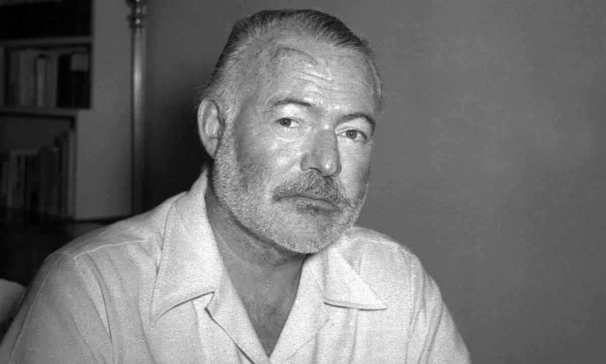 Ernest Hemingway Tung Viet Thu Khuyen Nhu Nhieu Nha Van 1769580585