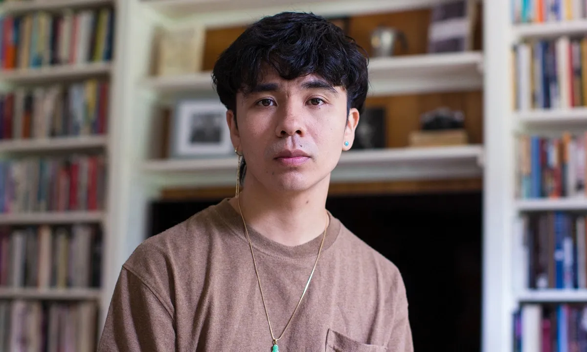 Ocean Vuong Toi Viet Ve Goc Khuat Giac Mo My 1769580340