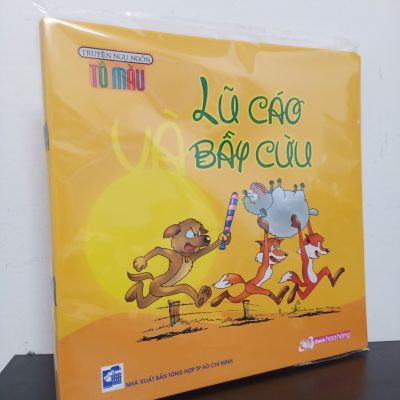 [Phiên Chợ Sách Cũ] Truyện Ngụ Ngôn Tô Màu - Lũ Cáo Và Bầy Cừu 2912