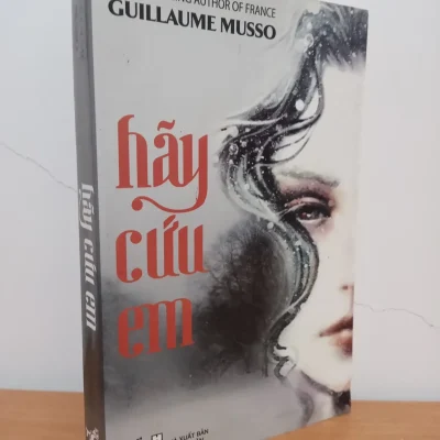 [Phiên Chợ Sách Cũ] Hãy Cứu Em (2016) - Guillaume Musso S0209