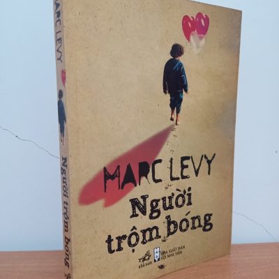 [Phiên Chợ Sách Cũ] Người Trộm Bóng (2012) - Marc Levy S0209