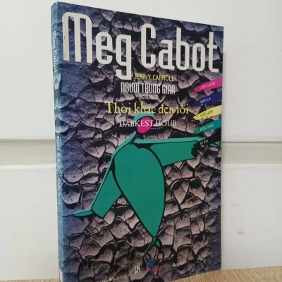 [Phiên Chợ Sách Cũ] Người Trung Gian 4: Thời Khắc Đen Tối (2006) - Meg Cabot S1009