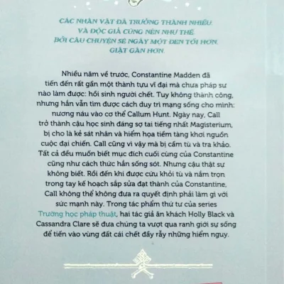 Series Trường Học Pháp Thuật – Phần 4: Mặt Nạ Bạc – Holly Black, Cassandra Clare