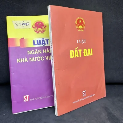 [Phiên Chợ Sách Cũ] Luật Đất Đai (Sách tặng kèm) – 2204, 2003